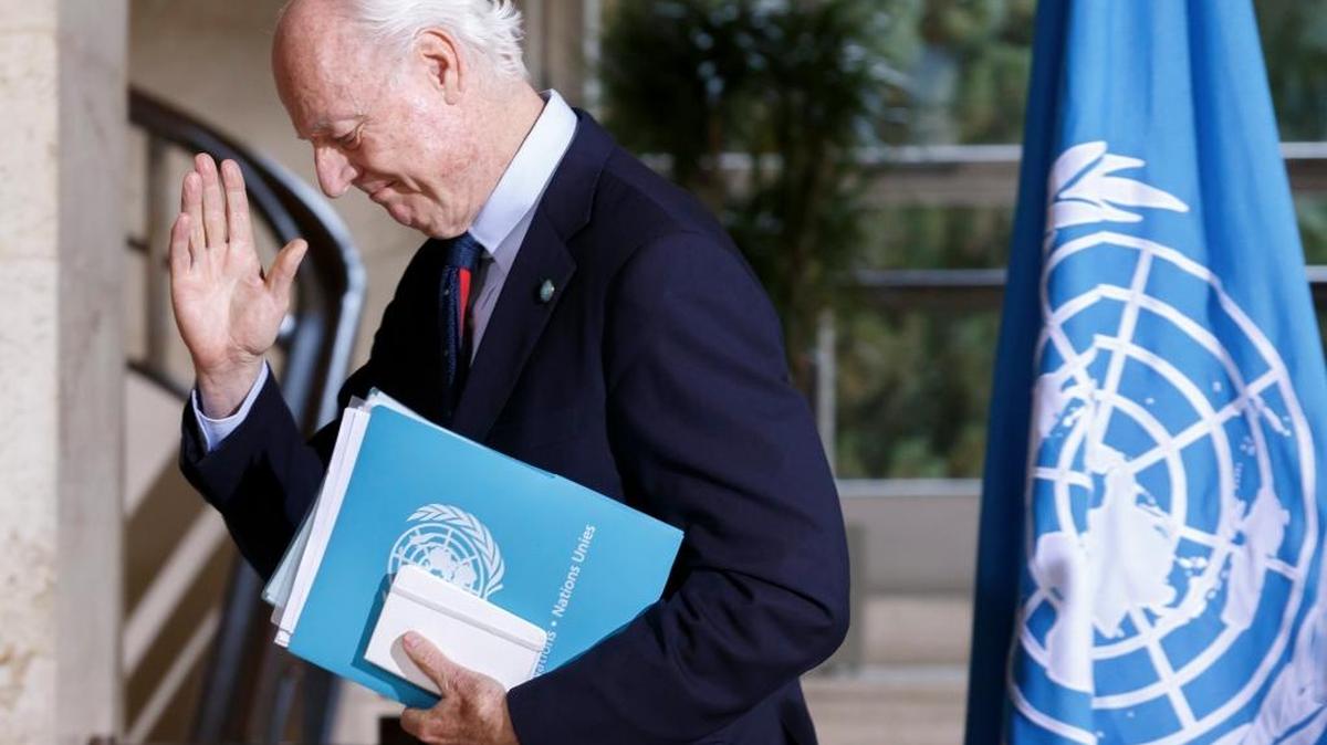 El mediador de la ONU en estas negociaciones, Staffan de Mistura, tras la rueda de prensa por las negociaciones de paz en Siria, en la sede europea de las Naciones Unidas en Ginebra.