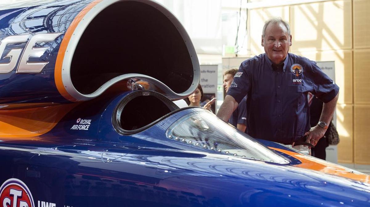 
El director del proyecto del vehículo supersónico Bloodhound SSC, Rochard Noble, asiste a la presentación, en una rueda de prensa en Londres, Reino Unido, el jueves.
