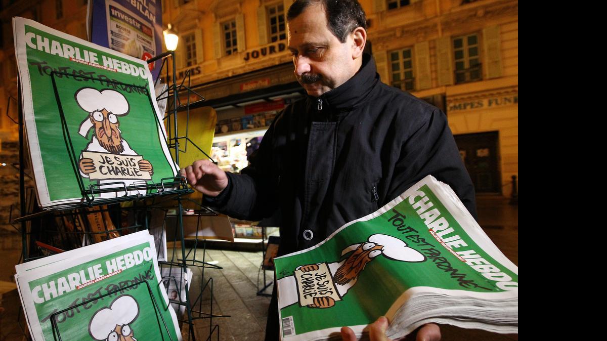 
El proyecto de ley estaba en preparación antes de los atentados yihadistas de enero en París contra Charlie Hebdo, pero los ataques reforzaron su legitimidad, a ojos del gobierno.

