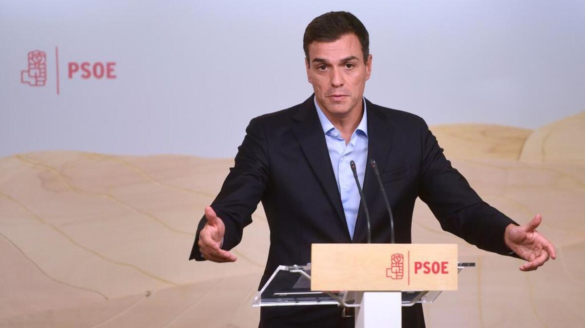 El líder de su partido socialista (PSOE), Pedro Sánchez.