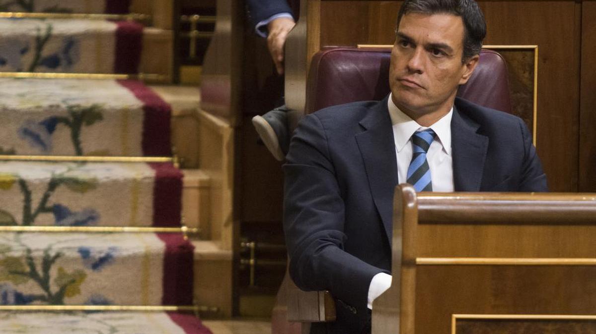 Pedro Sánchez, líder del PSOE, durante un debate en el Parlamento español.