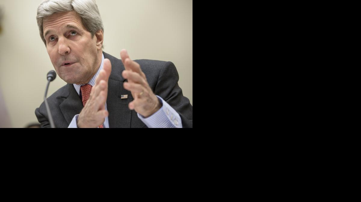 “Al final tendremos que negociar. Siempre hemos estado dispuestos a negociar en el marco del proceso (de paz) de Ginebra I”, dijo Kerry en una entrevista difundida este domingo en el canal CBS, agregando que Washington trabaja sin descanso en “reactivar” los esfuerzos para hallar una solución política para poner fin a la guerra.