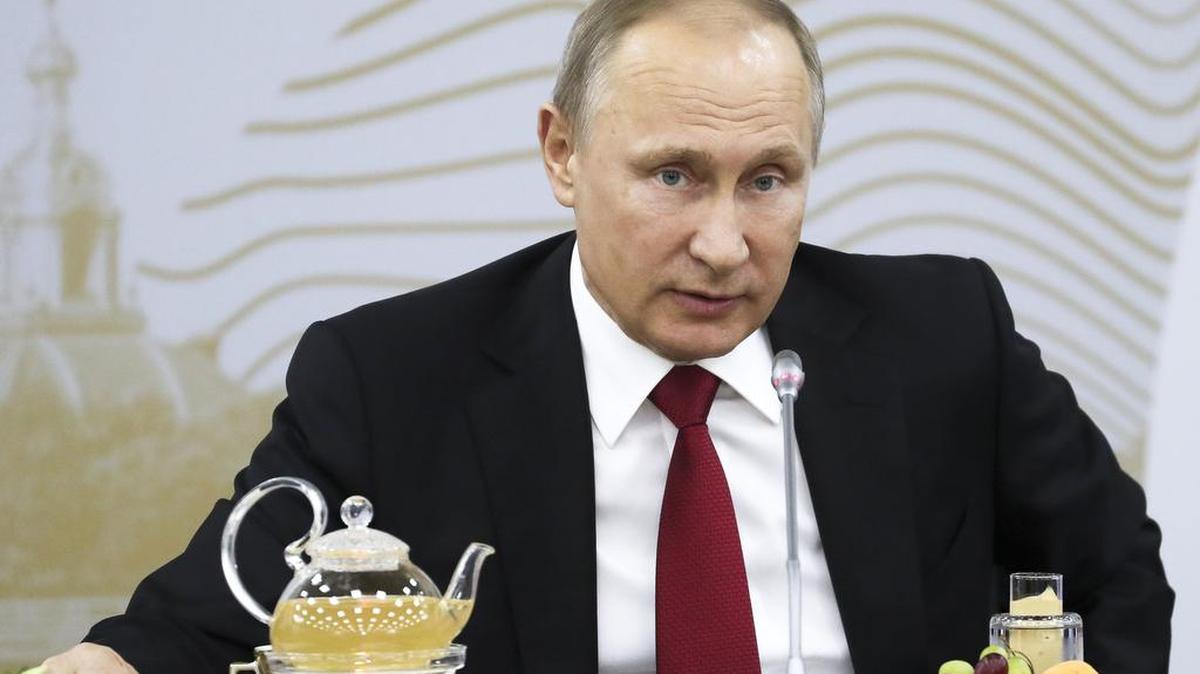 El presidente de Rusia, Vladimir Putin, en el Foro Económico Internacional en St. Petersburg, Rusia, el viernes 2 de junio de 2017.