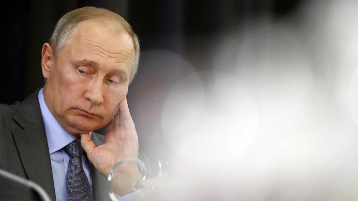 El presidente ruso, Vladímir Putin, participa en una reunión con varios empresarios alemanes en Sochi (Rusia) el 12 de octubre de 2017.