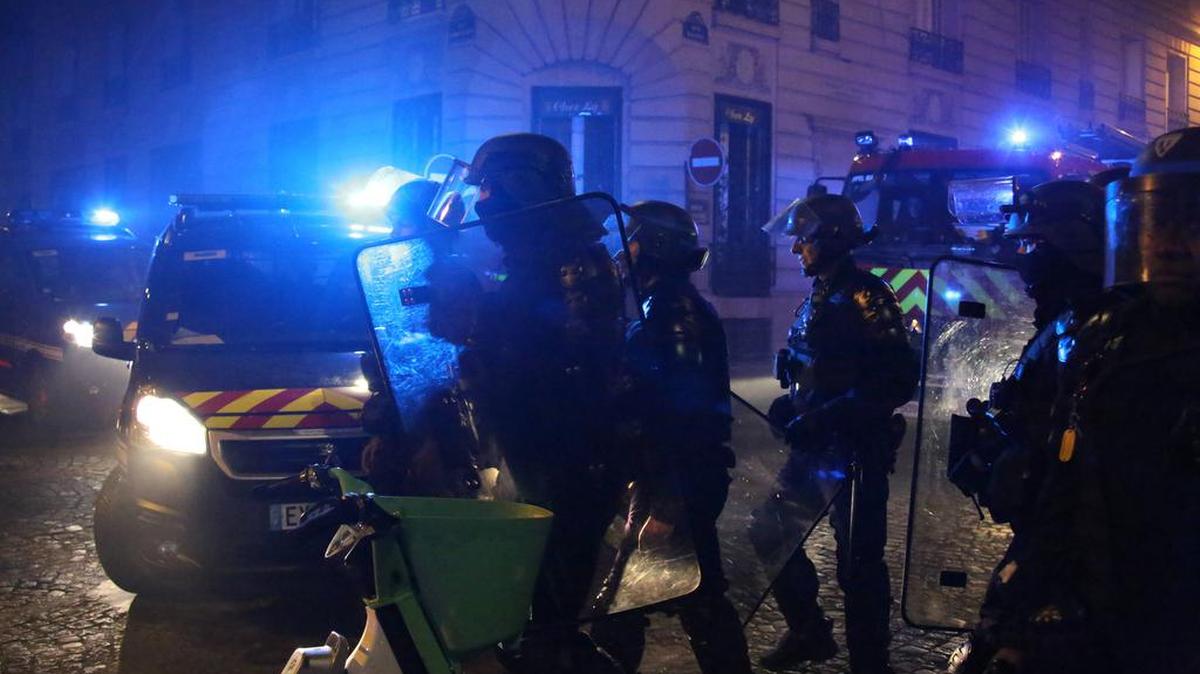 El ministro del Interior, Gérald Darmanin, anunció el jueves pasado que 18 personas, “esencialmente menores”, habían sido detenidas por estas falsas alertas.