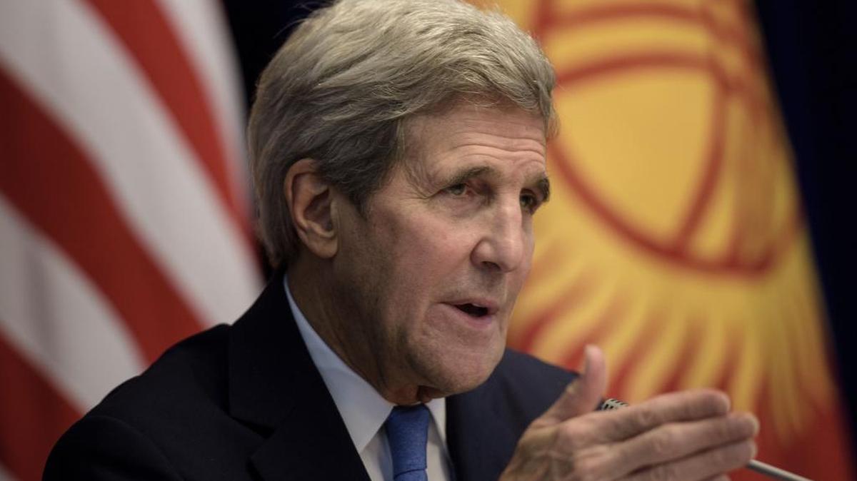 El secretario de Estado estadounidense, John Kerry, llegó este sábado a Kirguistán, primera etapa de una gira por Asia Central en la que buscará tranquilizar a cinco ex repúblicas soviéticas.