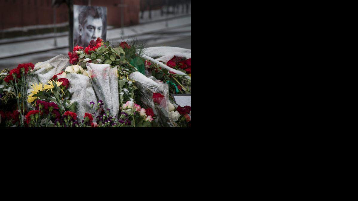 <cutline_leadin>La familia</cutline_leadin> de Nemtsov desea que los detenidos confiesen quién les encargó el asesinato ya que no es suficiente con que sean acusados de implicación en el crimen.