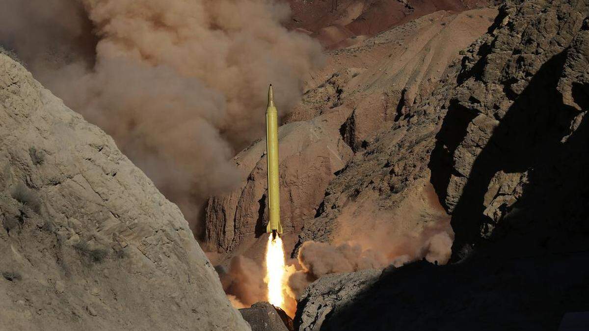 Los jets israelíes lanzaron un ataque de misiles antes del amanecer en la base T4 del dron iraní el lunes pasado. Esa habría sido una gran noticia pero se perdió en gran medida entre la reacción global (y los tuits de Trump) en torno al uso de armas químicas del presidente Bashar al Asad dos días antes.