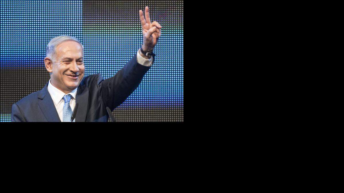
El jefe del Gobierno israelí, Benjamín Netanyahu, anunció el jueves oficialmente su intención de viajar a EEUU en marzo para pronunciar un discurso ante el Congreso en el que abordará el contencioso nuclear iraní.
