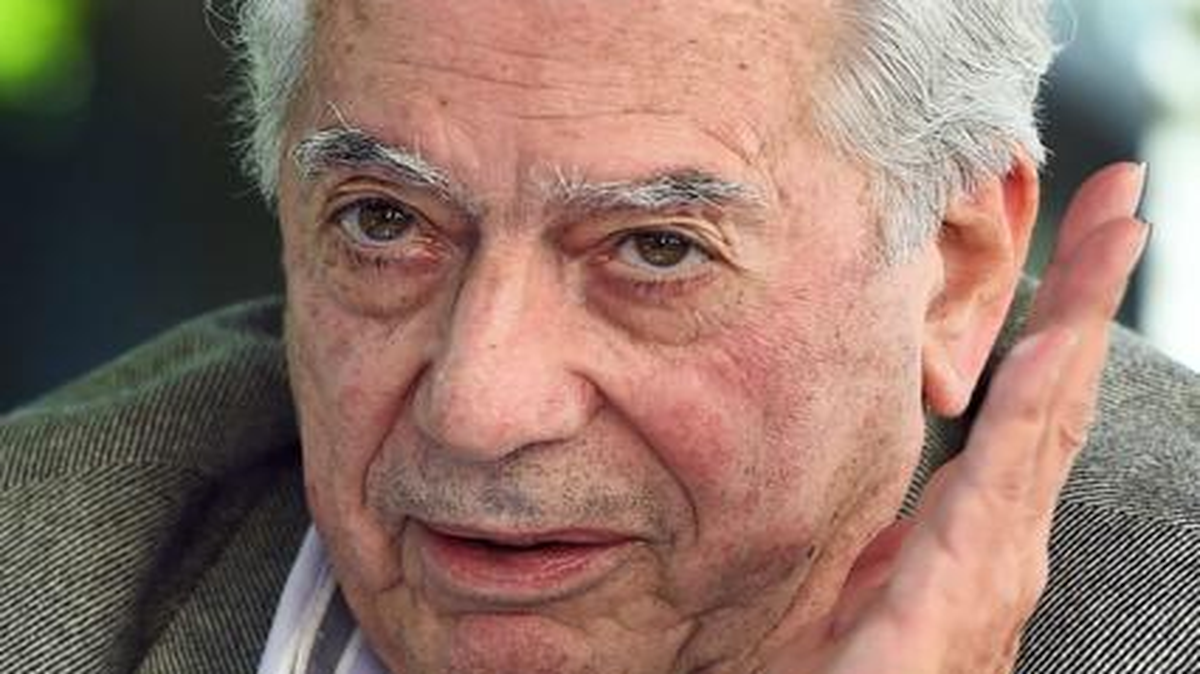 
Mario Vargas Llosa en la conferencia de en Francia.
