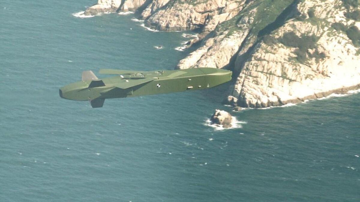 Un misil de crucero aire-tierra de largo alcance Taurus es lanzado por un caza F-15k en Taean en Corea del Sur el 13 de septiembre de 2017.