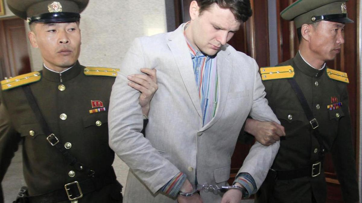 El joven estadounidense, Otto Warmbier, detenido desde hace dos meses en Corea del Norte fue condenado el miércoles a 15 años de trabajos forzados.