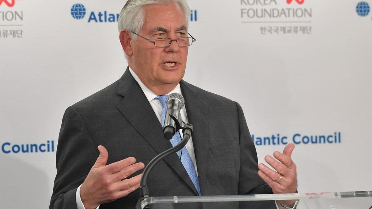El Secretario de Estado de EEUU Rex Tillerson habla durante un foro sobre las relaciones entre EEUU y Corea del Sur en el Atlantic Council en Washington, DC el 12 de diciembre de 2017.