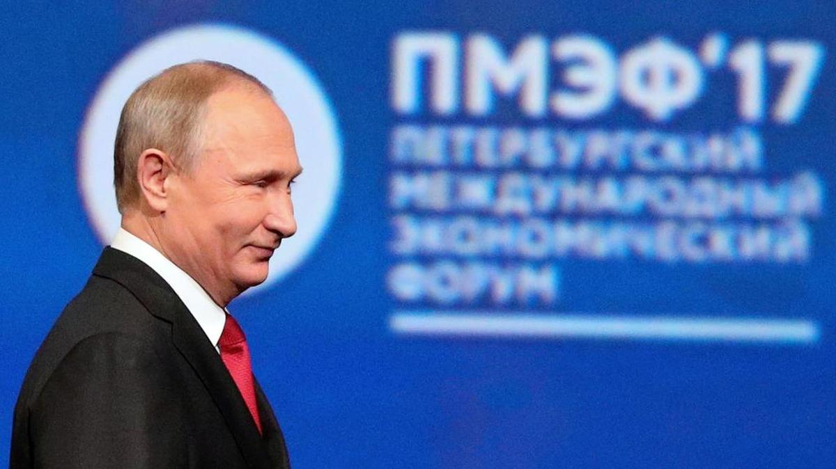 El presidente de Rusia, Vladimir Putin a su llegada al Foro Económico Internacional de San Petersburgo.