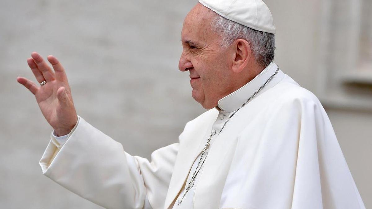 
El Vaticano, que no desmintió la entrevista, se había negado a hacer comentarios sobre este encuentro, antes de publicar este viernes un comunicado.
