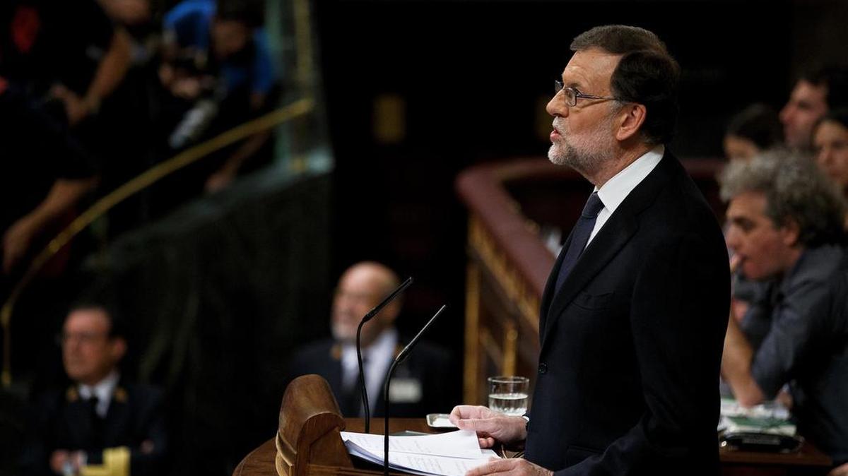 Después de más de diez meses de interinidad, en el que España careció de un Ejecutivo con competencias plenas, Mariano Rajoy es investido nuevamente como presidente del gobierno de España.