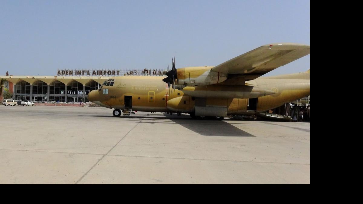 
Las fuerzas favorables al gobierno yemení en el exilio volvieron a tomar, este miércoles, el control del palacio presidencial en Adén y reabrieron el aeropuerto tras ganar terreno ante los rebeldes hutíes. 
