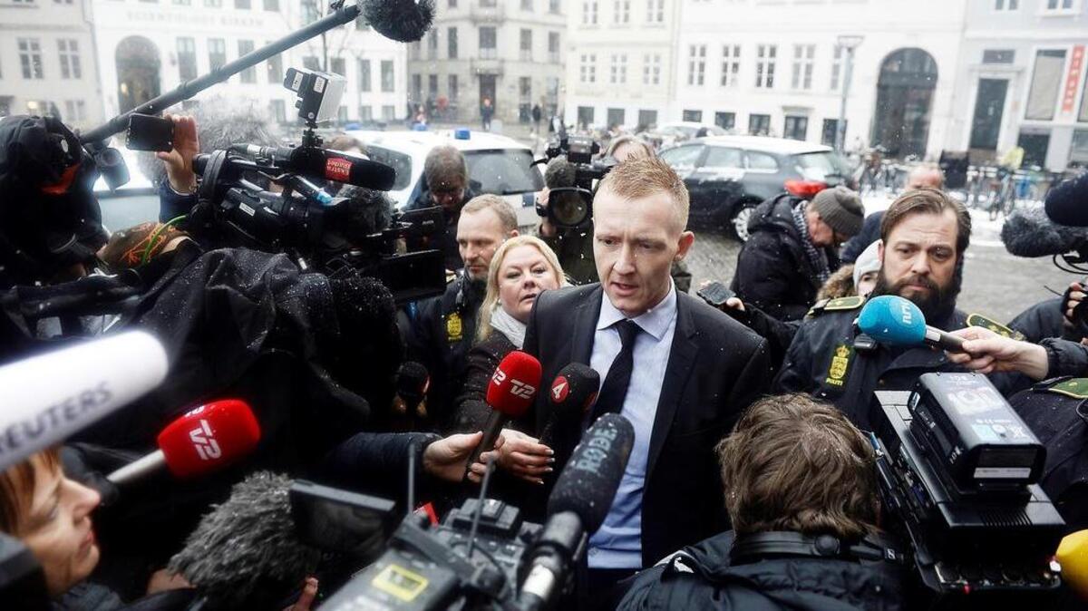 El abogado de la acusación, Jakob Buch-Jepsen, llega al juzgado en Copenhague (Dinamarca), donde se lleva a cabo el juicio contra el inventor Peter Madsen, acusado del homicidio de la periodista sueca Kim Wall, hoy 8 de marzo de 2018.