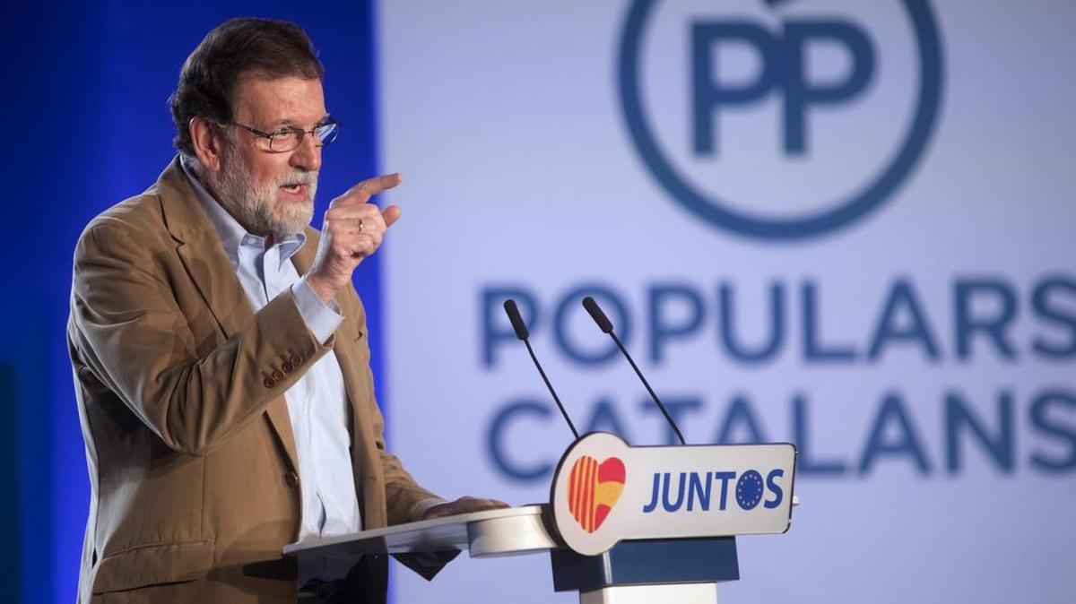 El presidente del Gobierno y del Partido Popular, Mariano Rajoy, durante el acto de presentación de Xavier García Albiol como candidato a la Presidencia de la Generalitat, así como del resto de la candidatura del PPC para el 21D.