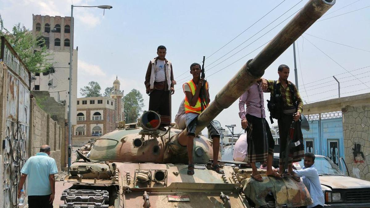 
Las fuerzas leales al exiliado presidente de Yemen recuperaron este sábado la última provincia del sur del país que escapaba a su control.
