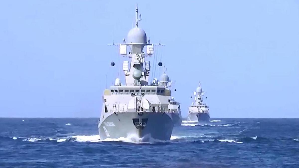 La flotilla de la Armada Rusa en el mar Caspio que está participando en los ataques contra el Estado Islámico en Siria, el 7 de octubre.