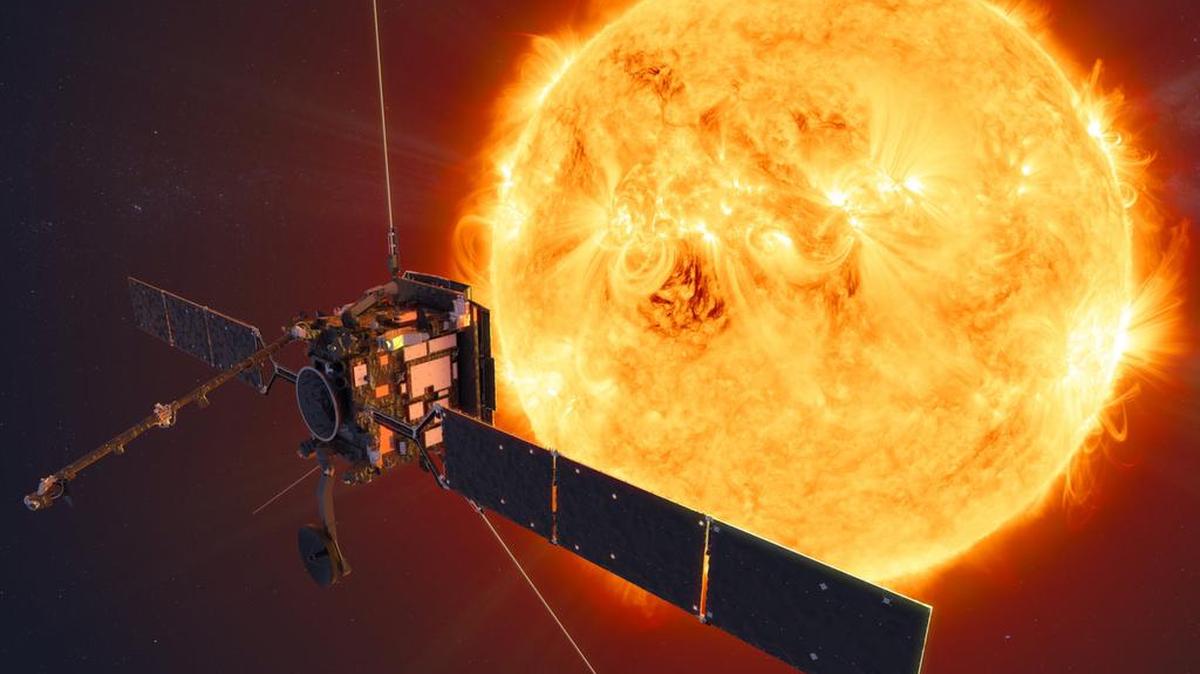 Esta imagen ilustrativa publicada por la Agencia Espacial Europea, muestra la impresión de un artista de la sonda Solar Orbiter.