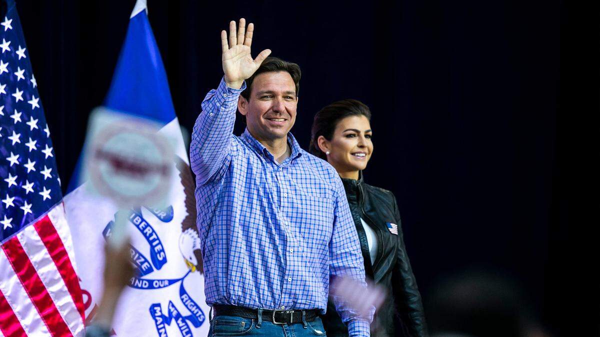 Republican presidential candidate Florida Gov. Ron DeSantis and his wife, Casey DeSantis, are introduced during the annual Roast and Ride fundraiser for U.S. Sen. Joni Ernst, Saturday, June 3, 2023, at the Iowa State Fairgrounds in Des Moines, Iowa.