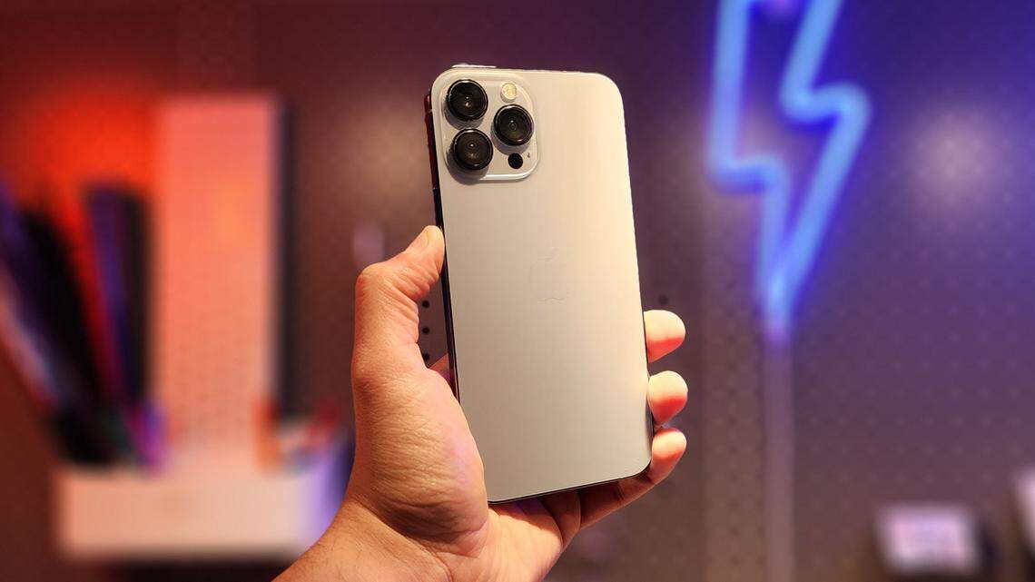 Los iPhone 15 Pro dicen adiós al puerto Lightning y estrenan mejor cámara