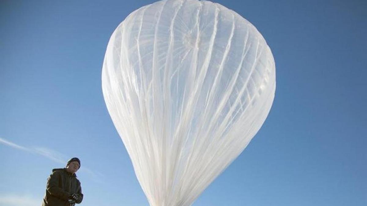 El primer globo del proyecto Loon de Google con equipamiento para proveer internet desde la estratosfera llegó hoy a Sri Lanka para comenzar las pruebas comerciales en la isla del Índico.