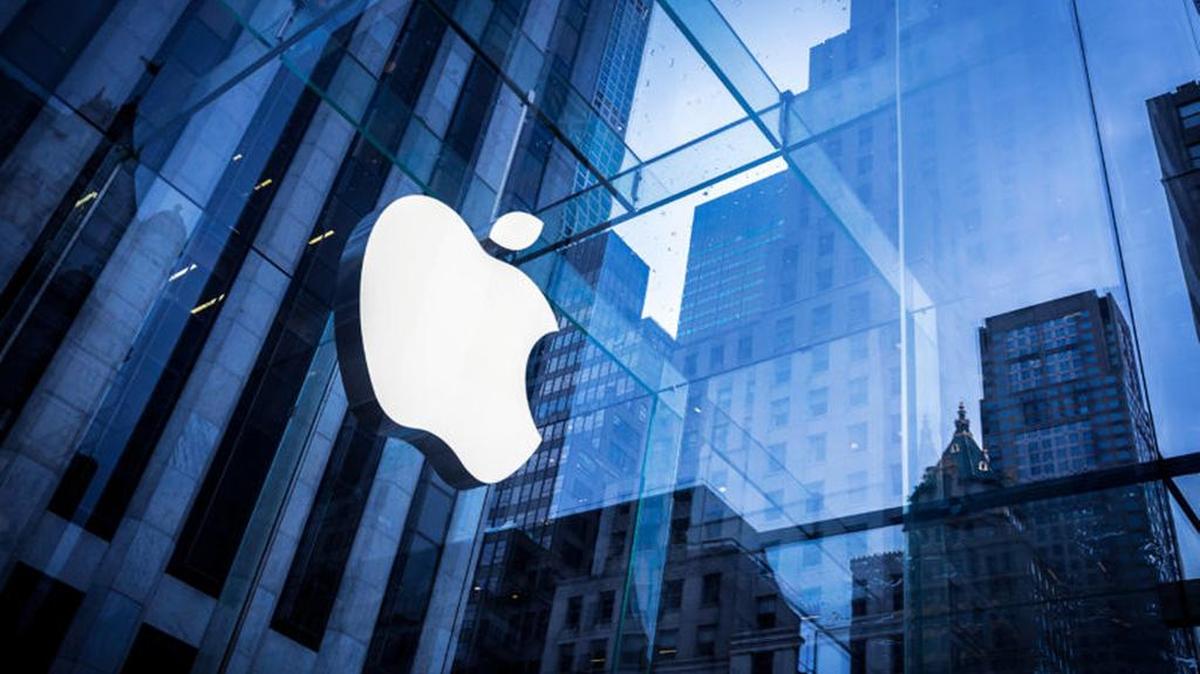 Apple lanzará tres variantes del iPhone: dos que serán mejoras sustanciales en comparación a los actuales iPhone 7 y iPhone 7 Plus, y un tercer modelo con pantalla OLED y sin biseles.