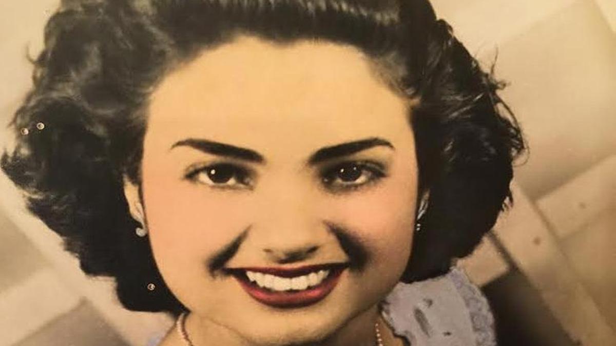 
Irene Farach en su juventud. Se dio a conocer en Cuba en la década de 1950 como parte del dúo Cabrisas-Farach.
