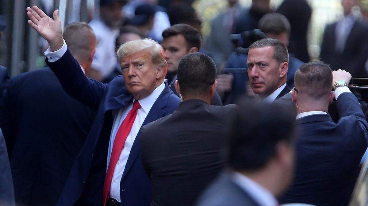 Former President Donald Trump arrives to the Manhattan court in New York on Tuesday, April 4, 2023.