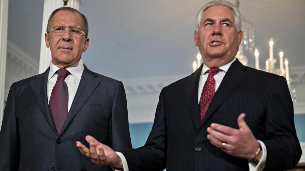 Sergei Lavrov, ministro ruso de Relaciones Exteriores, se reúne con el secretario de Estado de EEUU, Rex Tillerson, en Washington, el 10 de mayo.