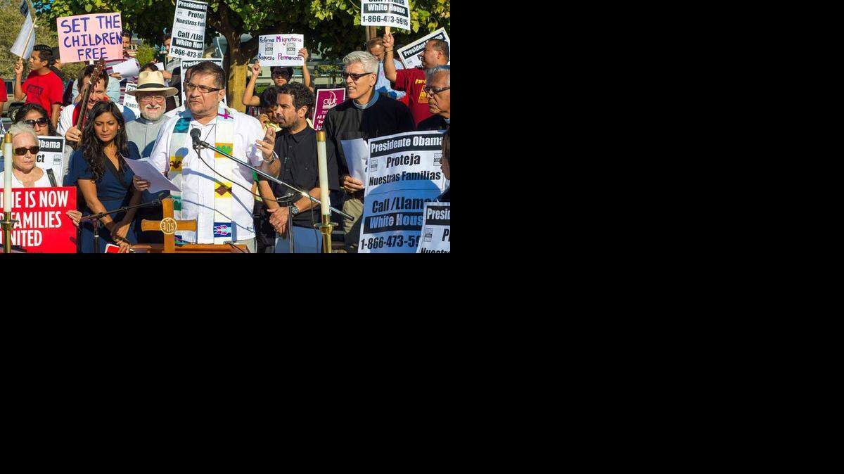 
Manifestantes protestan en Los Angeles por la demora en aprobar la reforma migratoria, el pasado agosto.

