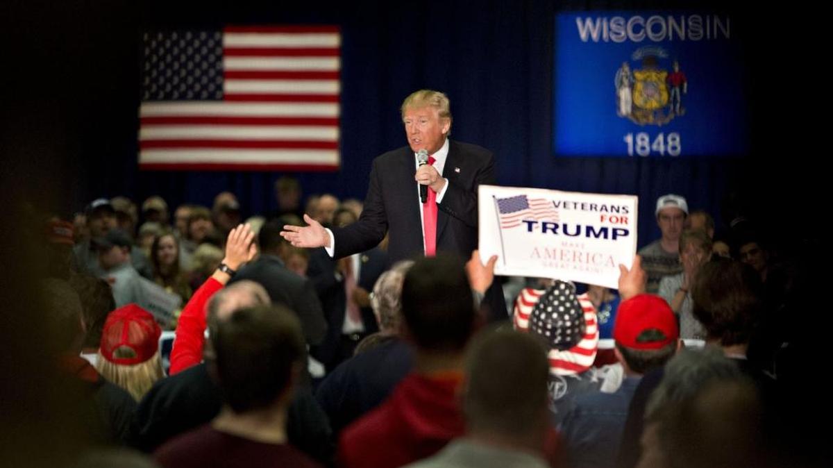 Donald Trump en un evento de campaña el 4 de abril en La Crosse, Wisconsin.