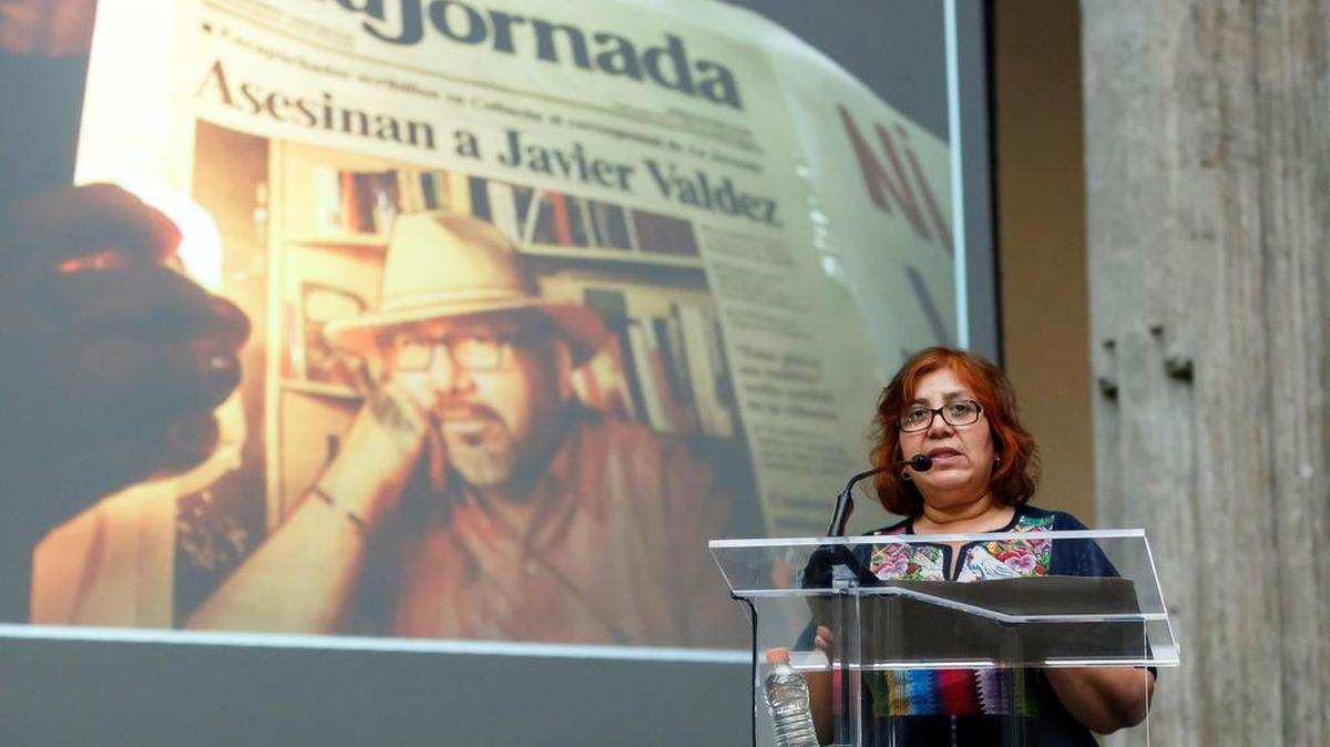 Griselda Triana, viuda del periodista Javier Valdéz, asesinado el 15 de mayo de 2017 en Sinaloa, habla el 2 de abril durante la presentación del informe anual 2018 de la organización Artículo 19 “Ante el silencio, ni borrón ni cuenta nueva”, en Ciudad de México.