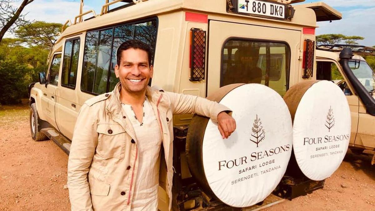Ismael Cala durante su visita al Four Seasons Safari Lodge Serengeti, en Tanzania.