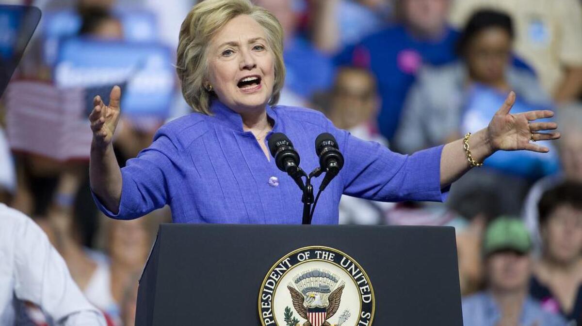La candidata presidencial demócrata Hillary Clinton se dirige a sus partidarios en un acto de la campaña electoral realizado el 15 de agosto en Scranton, Pensilvania.