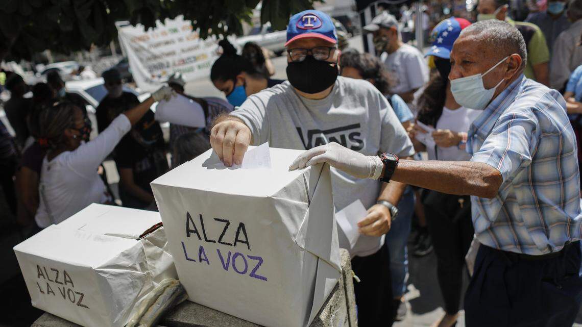 La Consulta Popular superó las barreras. Es hora de la unidad en Venezuela | Opinión