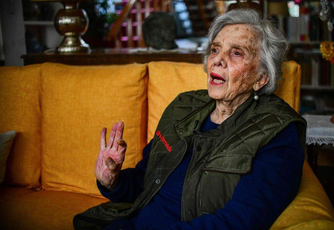 La escritora mexicana Elena Poniatowska durante una entrevista en su casa en Ciudad de México, el 24 de septiembre de 2018.