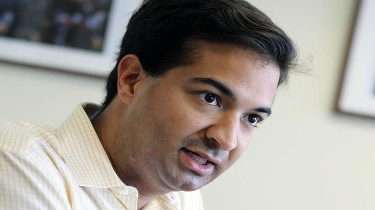 Carlos Curbelo. 