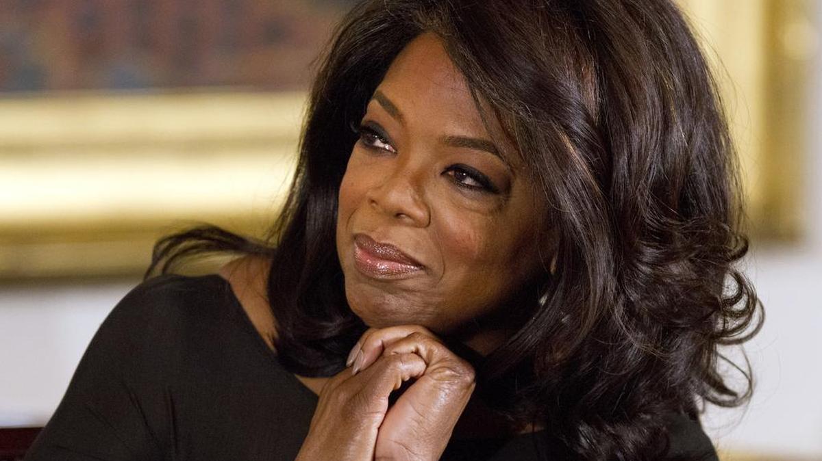 La actriz y presentadora Oprah Winfrey negó que tuviera ambiciones presidenciales, pero los rumores de una posible candidatura se han extendido.