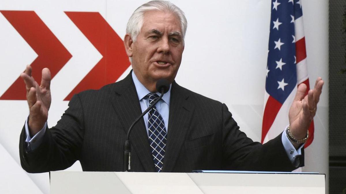 El secretario de Estado norteamericano, Rex Tillerson, habla en la reunión de ministros de Relaciones Exteriores de la Organización para la Seguridad y la Cooperación en Europa (OSCE) en Viena, el 7 de diciembre.