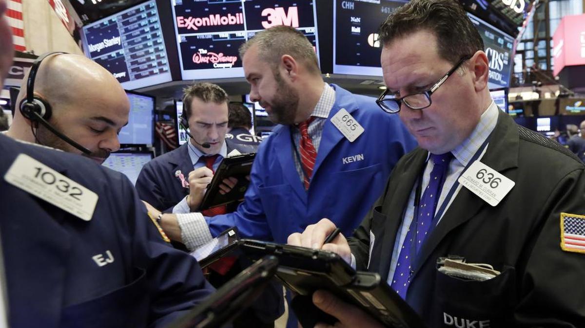 Un alza en las acciones del sector energético estimula la actividad en la Bolsa de Nueva York el jueves pasado.