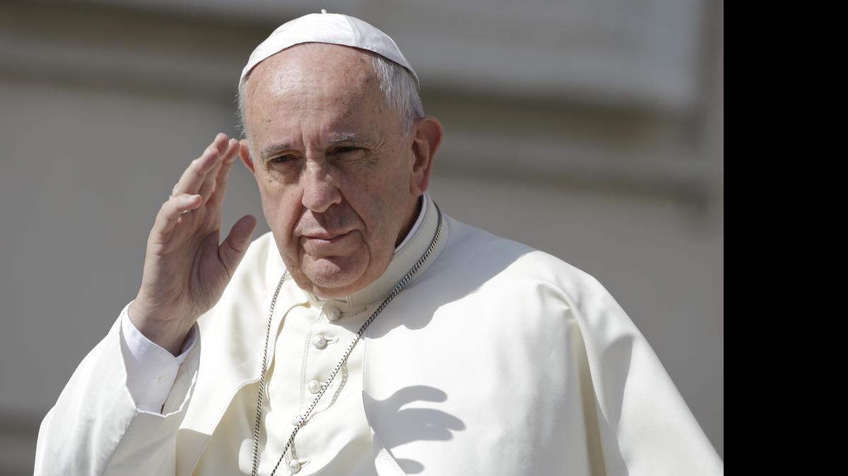 
En su reciente encíclica, el Papa Francisco criticó a los gobiernos y las empresas privadas por no hacer más para proteger al planeta.
