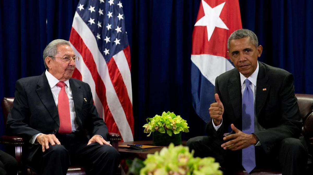 
El presidente Barack Obama y el gobernante cubano Raúl Castro hablan con la prensa en la sede de las Naciones Unidas el martes pasado, antes de una reunión bilateral.
