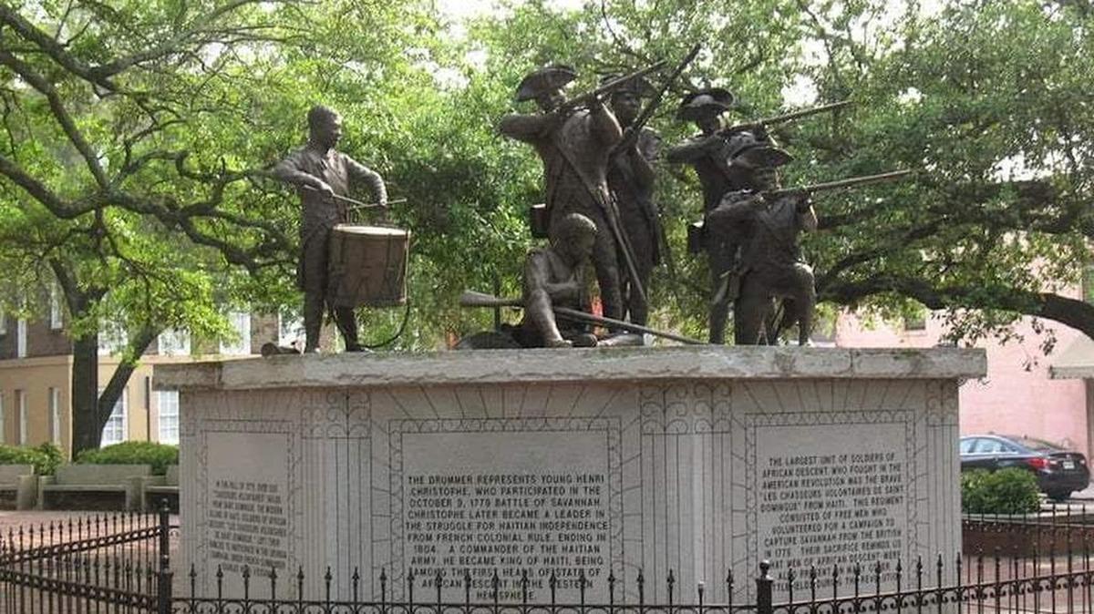 Monumento en Savannah, Georgia, a los soldados haitianos que combatieron en la guerra por la independencia de Norteamérica.