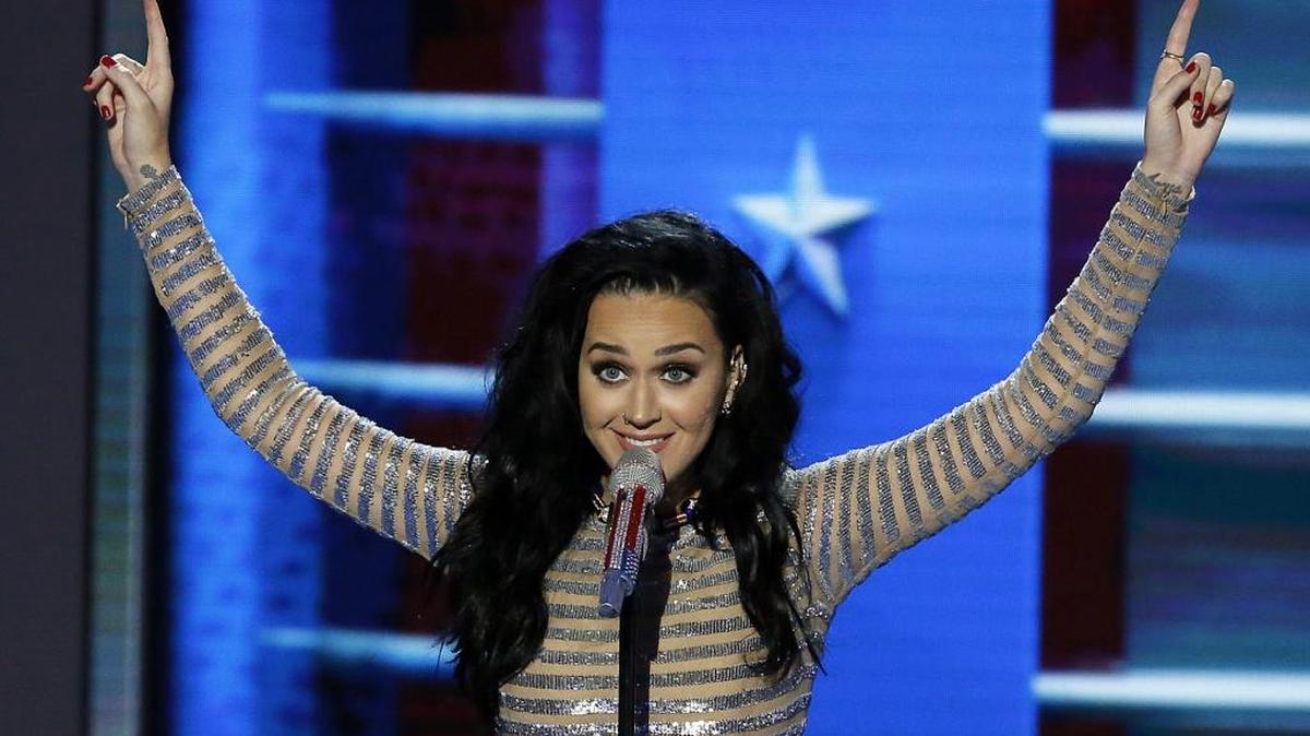 Katy Perry inspiró con sus canciones a los participantes en la Convención Nacional Demócrata el jueves pasado.