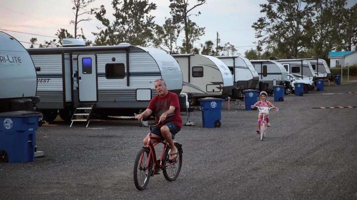 Un parque de casas rodantes construido por FEMA para personas desplazadas por huracanes, en Panama City, Florida.