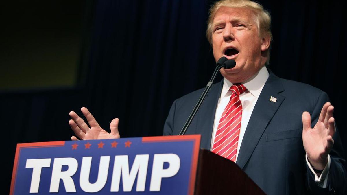 El candidato presidencial republicano Donald Trump speaks habla en un acto de campaña en Reno, Nevada, el domingo pasado.